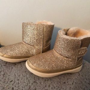 Toddler girl Ugg boots size 7
